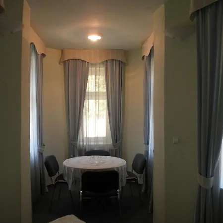 Guest house Hotel Golden 3*
