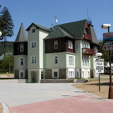 Hotel Golden 3*