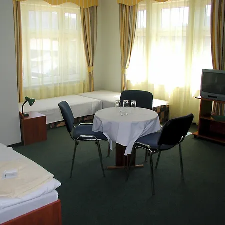 Hotel Golden 3*